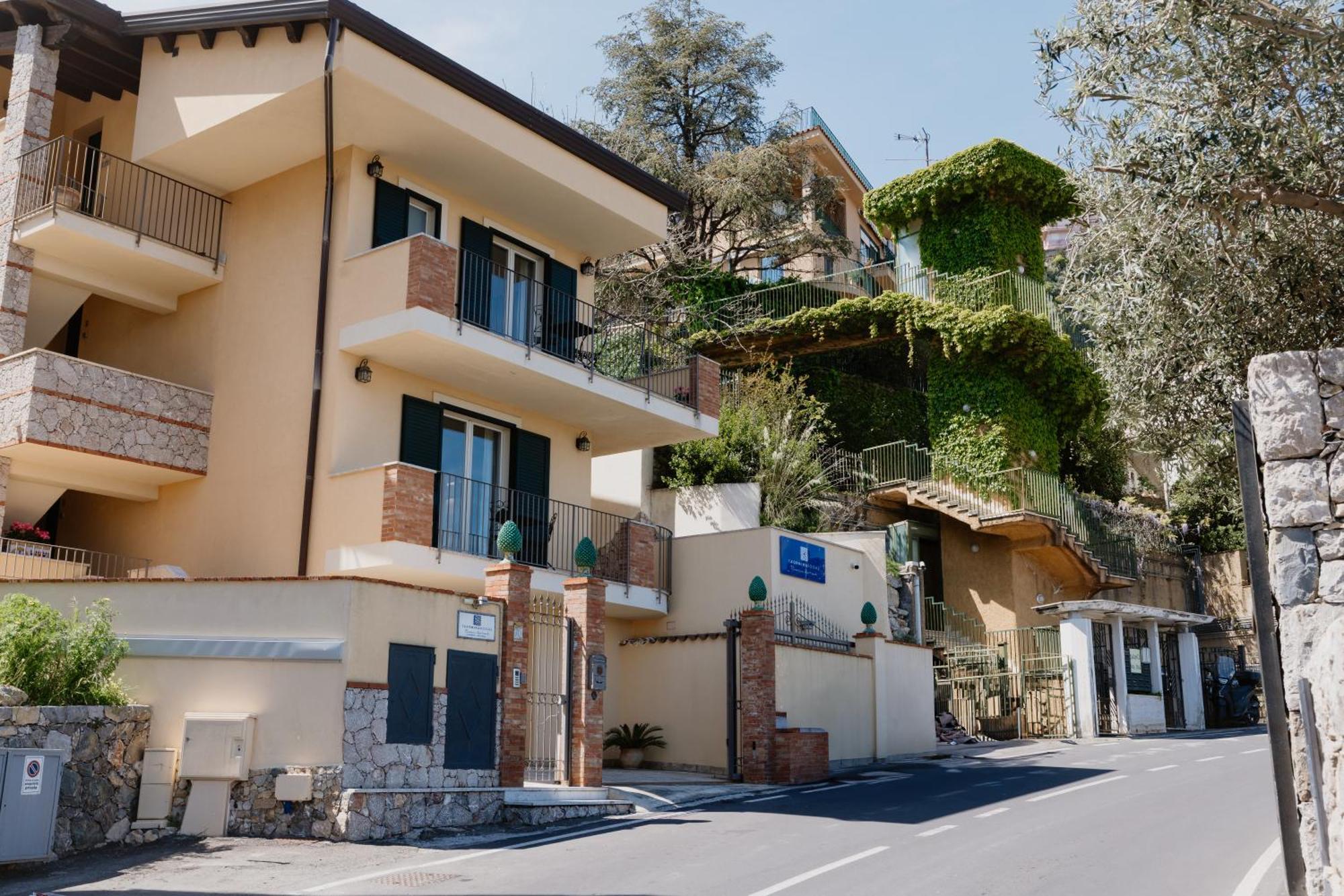 Villa Da Vinci Luxury Panoramic Apartments - Taormina Rooms Collection 外观 照片